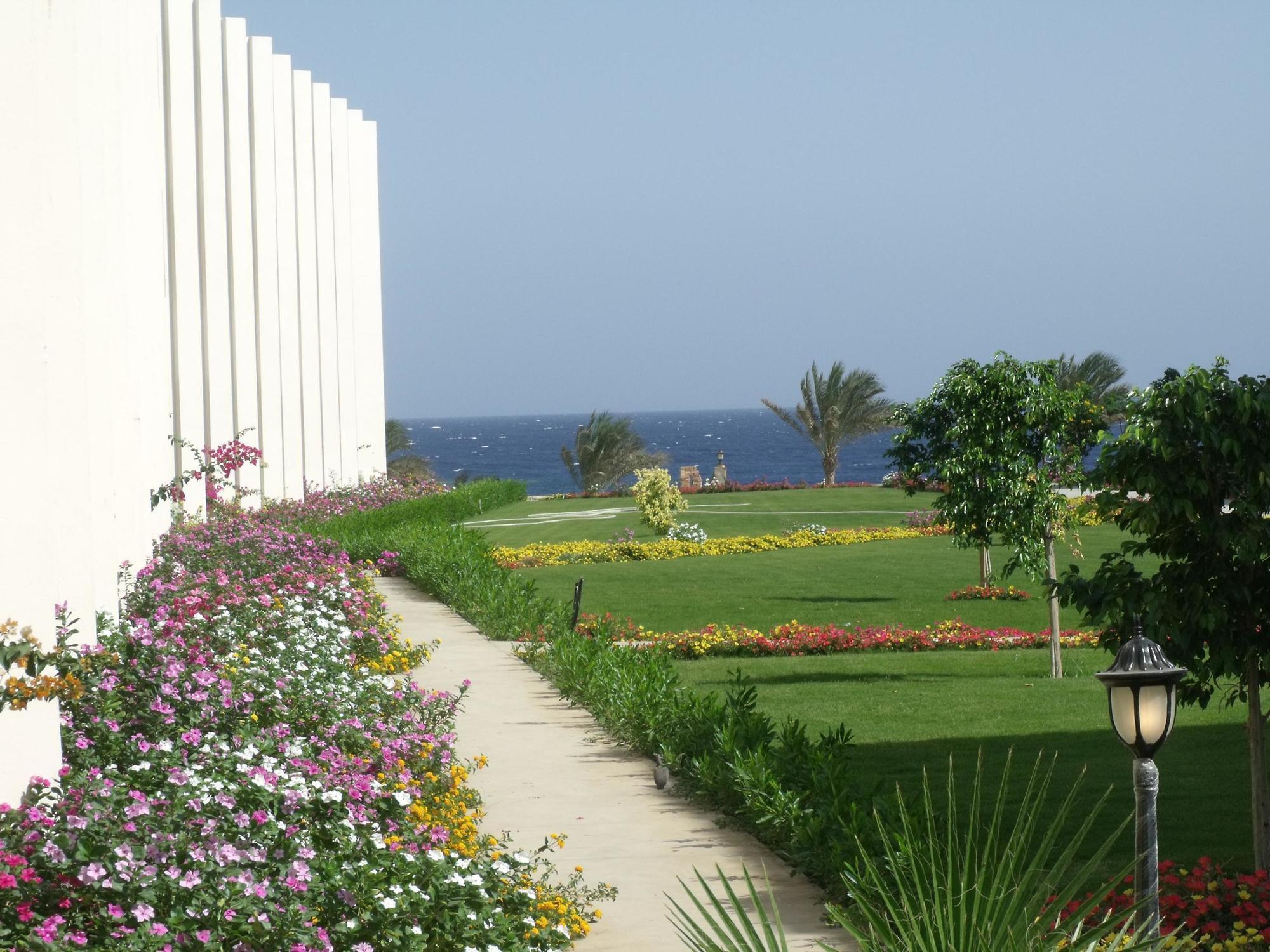 Royal Brayka Beach Resort Abu Dabab Eksteriør billede